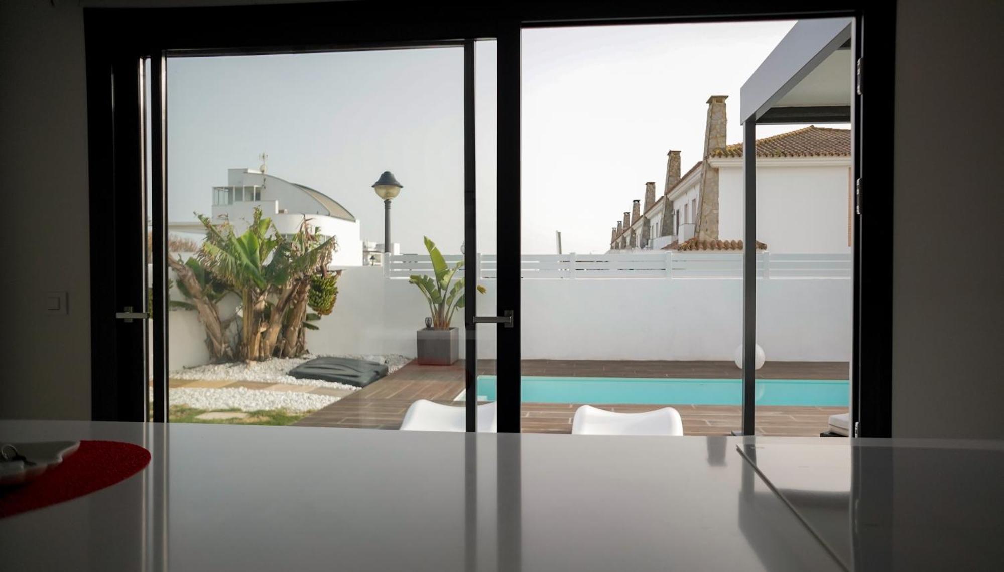 Villa Anyway Conil Un Lujo Frente Al Mar كونيل ذي لا فرونتيرا المظهر الخارجي الصورة